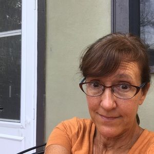 Meet your Posher, Debra